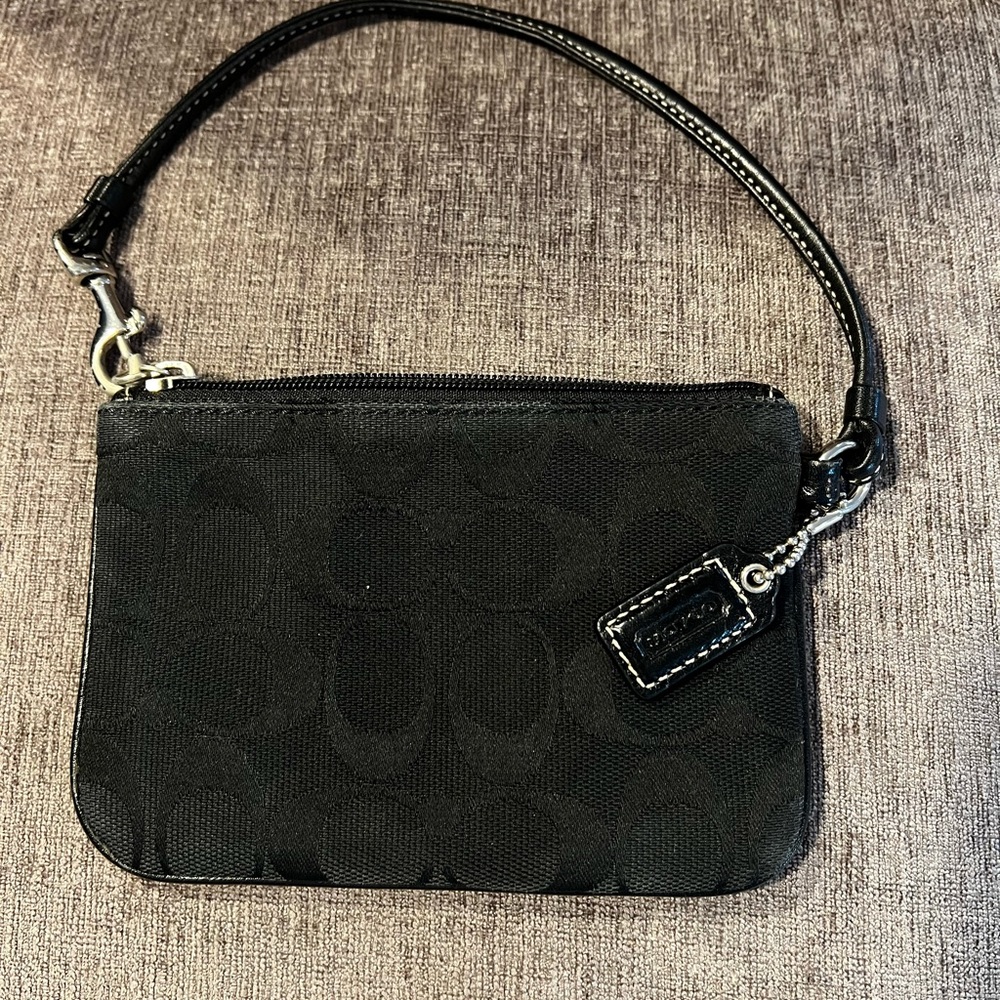 Wristlet - Picture 2 of 3